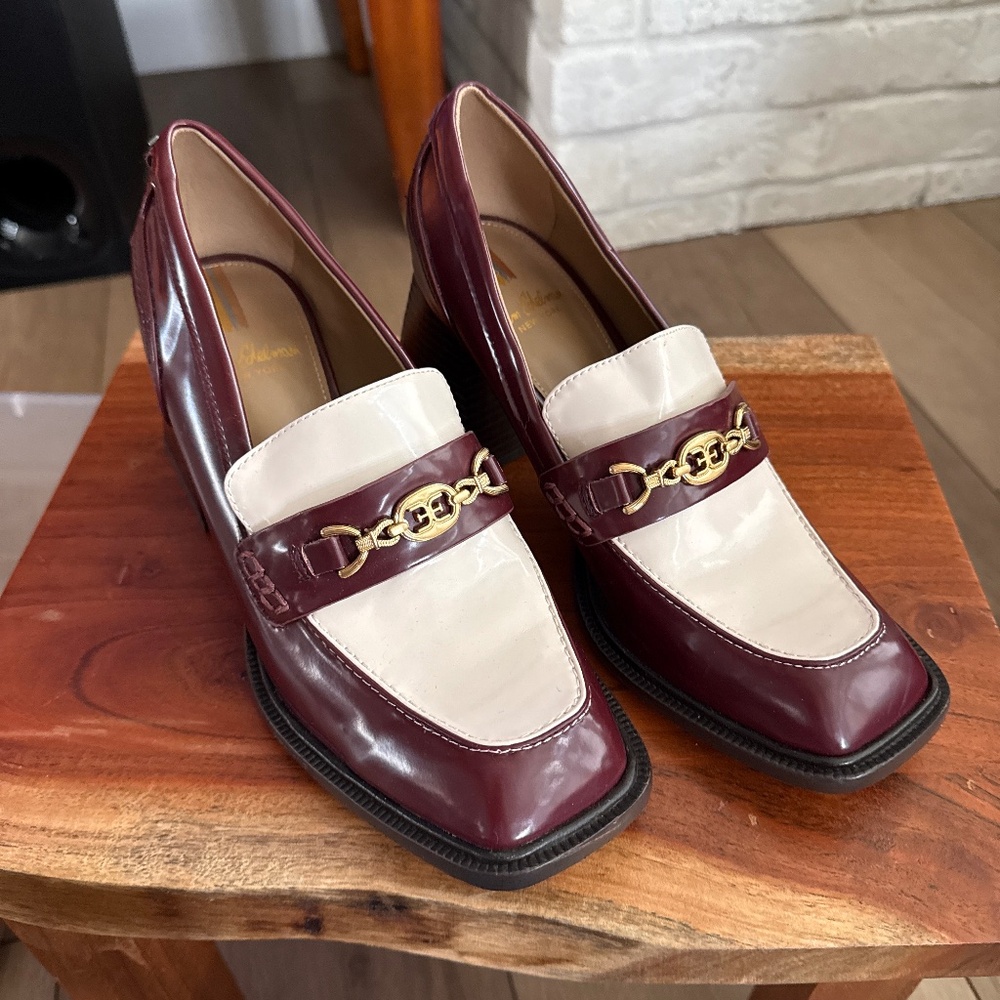 Classic look. Trendy style. Like new. Not worn